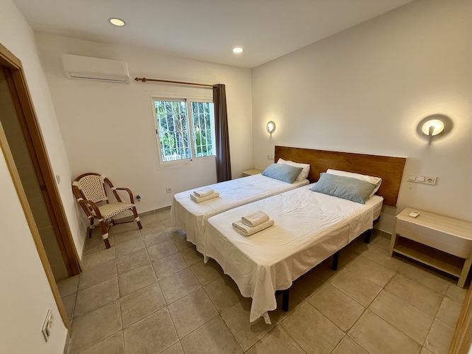 Lower ground master bedroom with access to garden